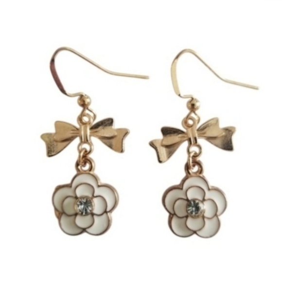 Handcrafted Flower Earrings - Picture 1 of 4